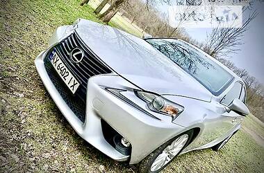 Седан Lexus IS 2015 в Дніпрі