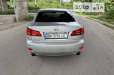 Седан Lexus IS 2008 в Днепре