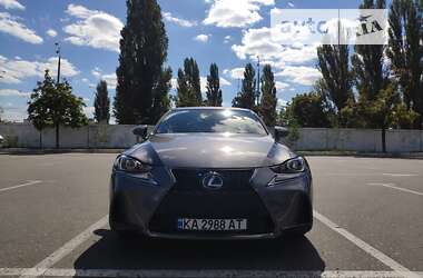 Lexus IS 2017