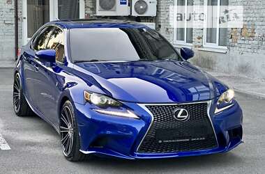 Седан Lexus IS 2016 в 