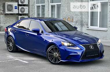 Седан Lexus IS 2016 в 