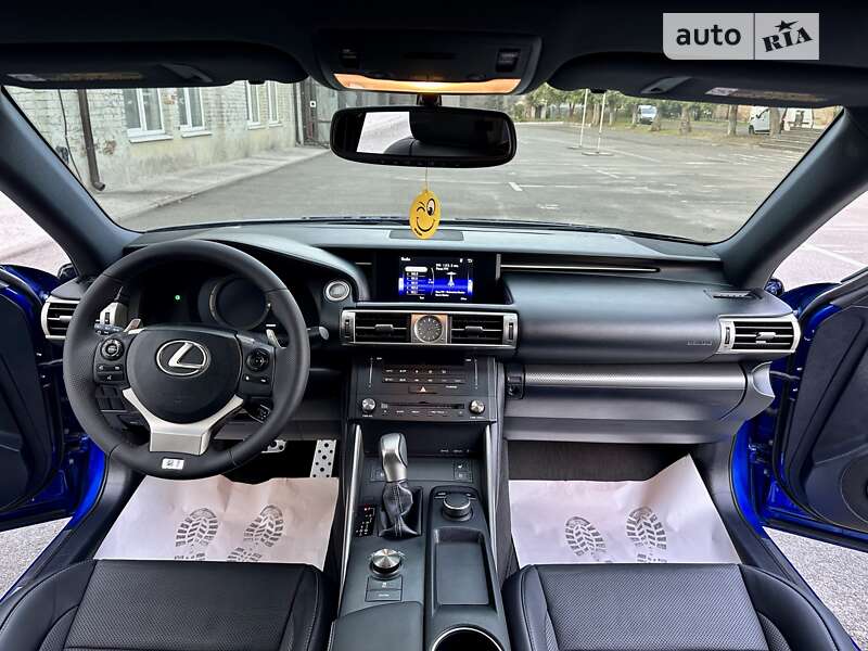 Седан Lexus IS 2016 в Киеве
