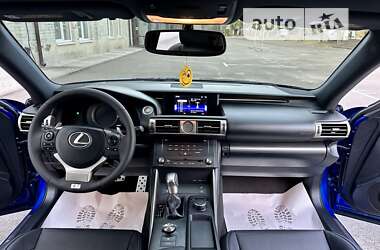 Седан Lexus IS 2016 в 