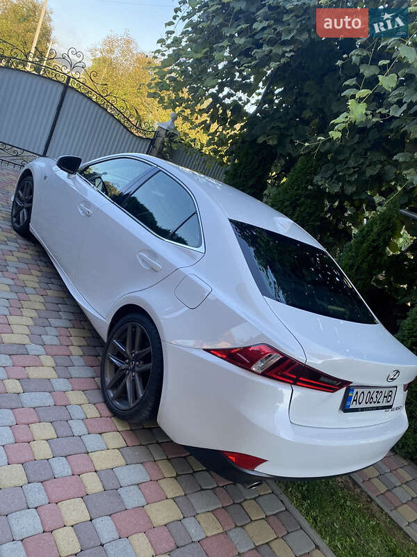 Седан Lexus IS 2014 в Тячеві фото 2 Седан Lexus IS 2014 в Тячеві