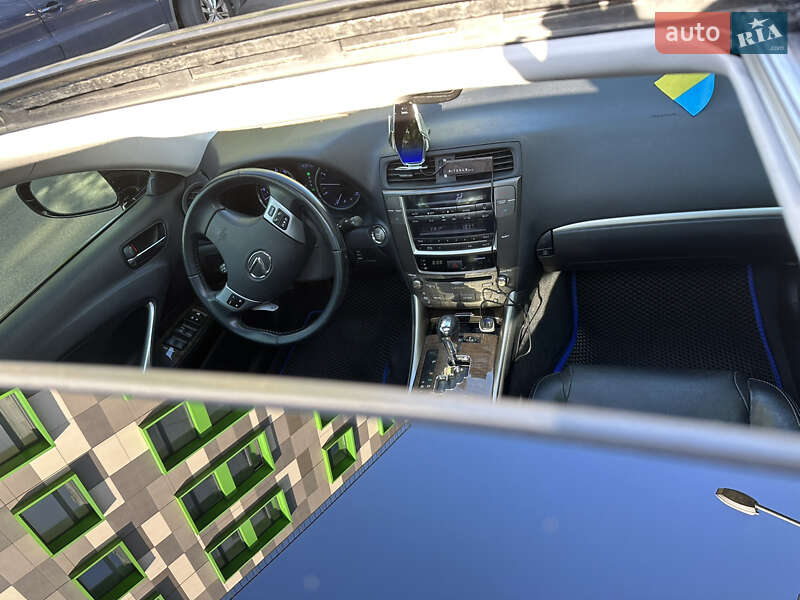 Седан Lexus IS 2012 в Киеве