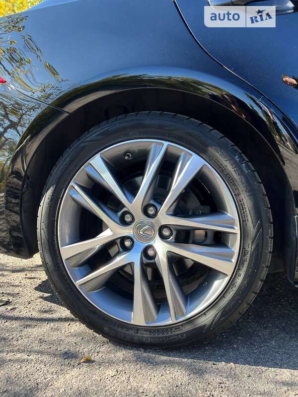Седан Lexus IS 2017 в Дніпрі фото 10 Седан Lexus IS 2017 в Дніпрі