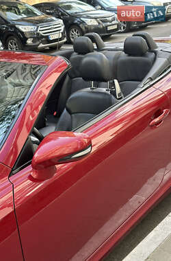 Кабріолет Lexus IS 2012 в Києві