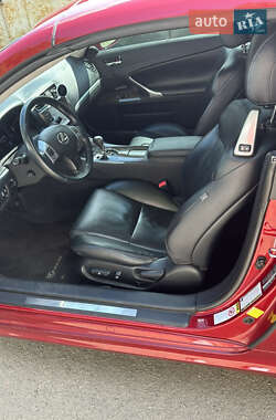 Кабріолет Lexus IS 2012 в Києві