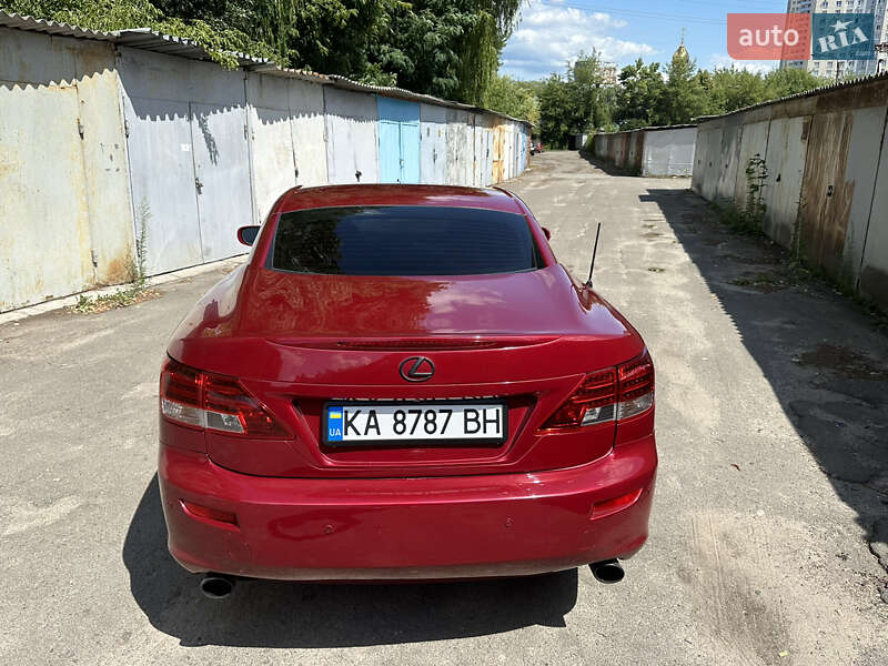 Кабриолет Lexus IS 2012 в Киеве