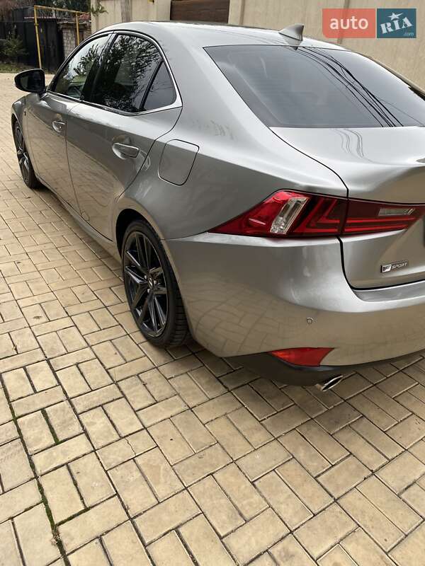 Седан Lexus IS 2015 в Одесі