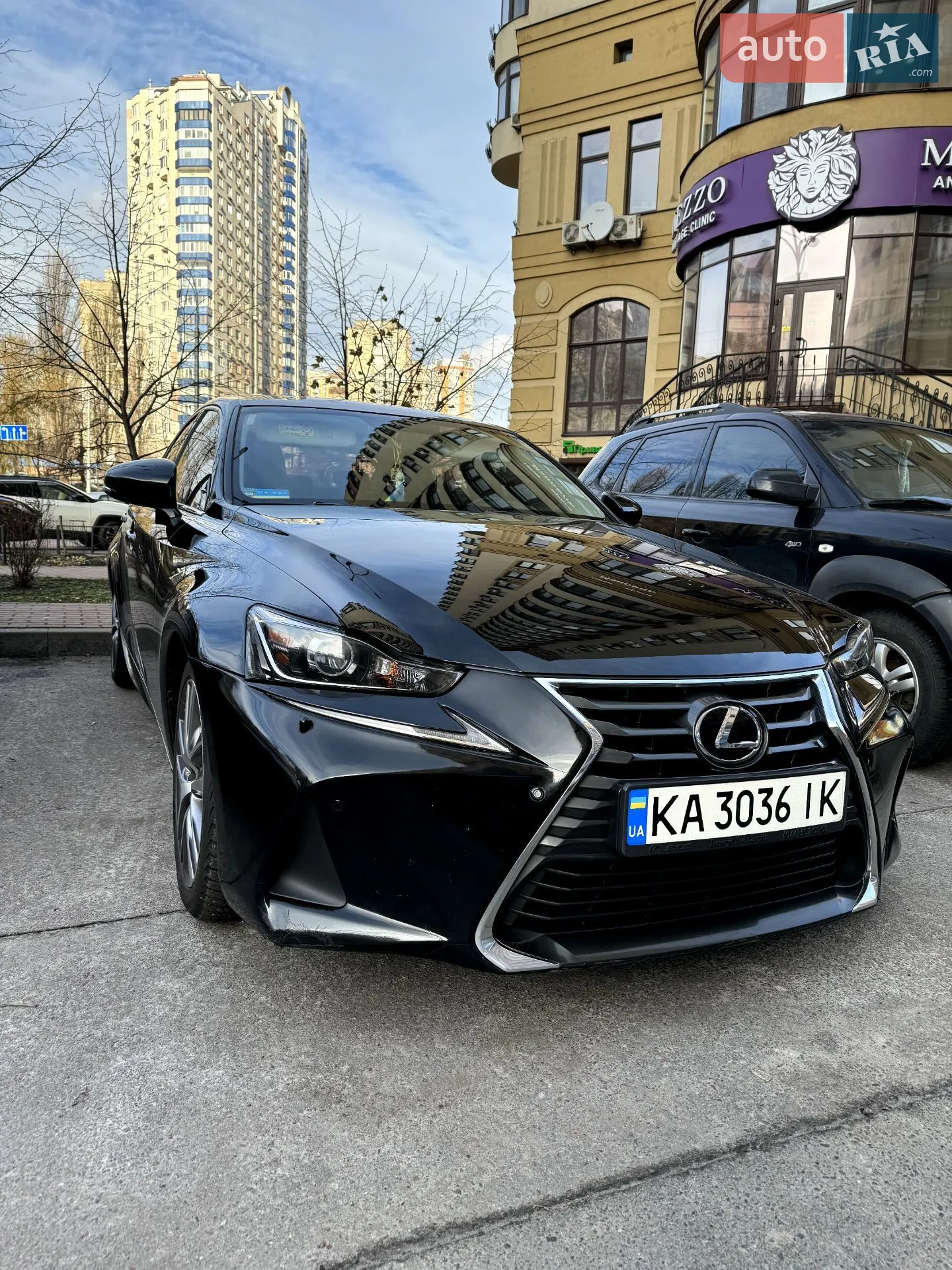2017 Lexus IS - фото 1