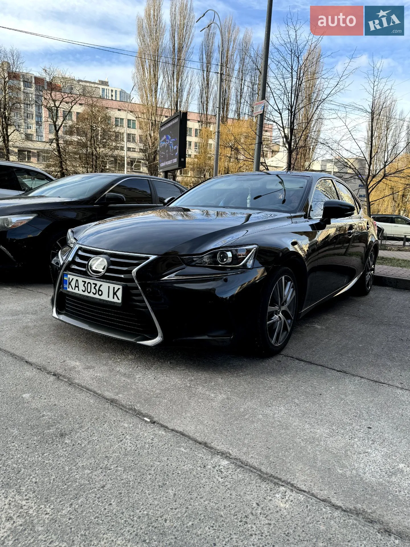 2017 Lexus IS - мініатюра 4