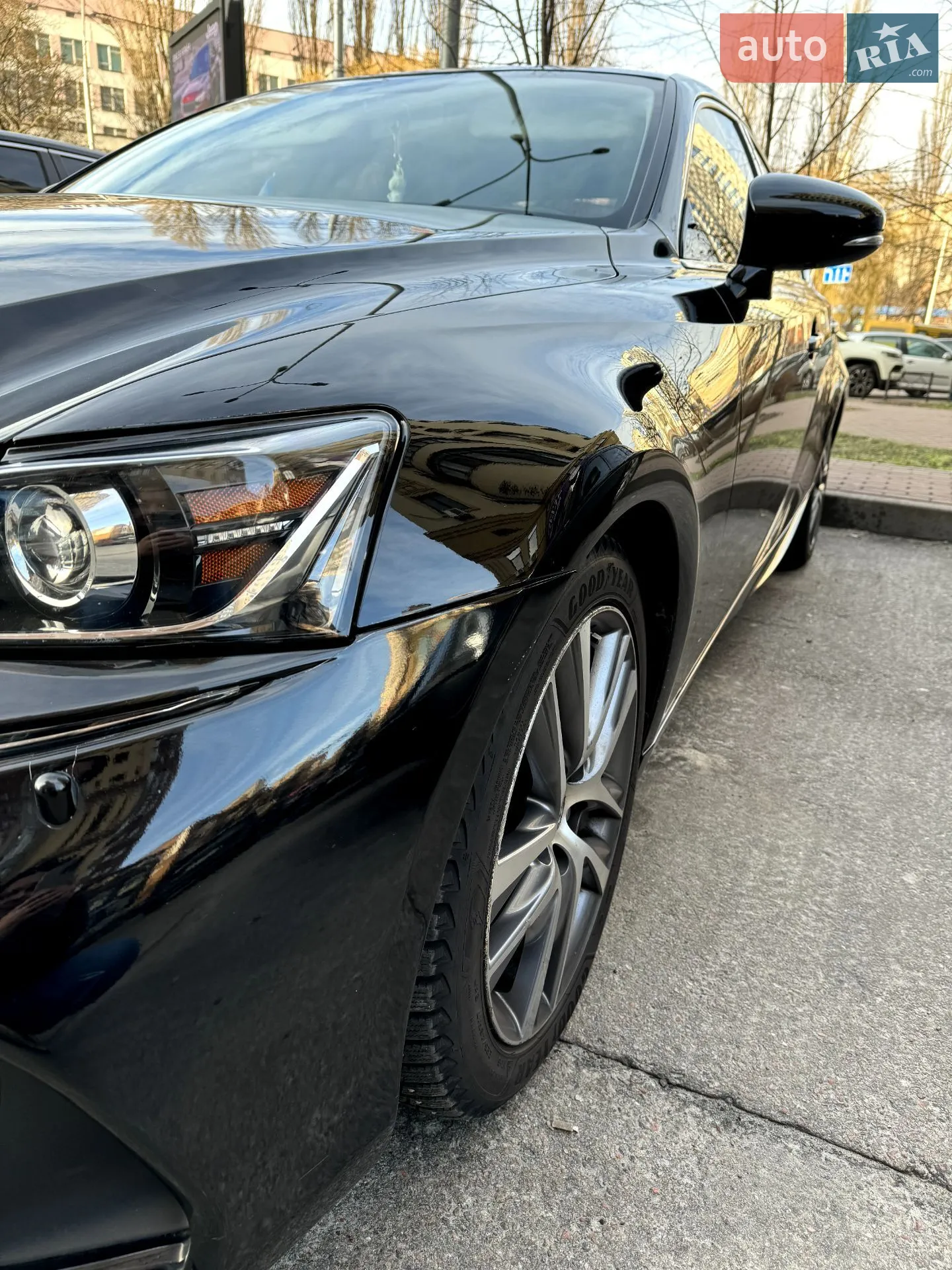 2017 Lexus IS - мініатюра 5
