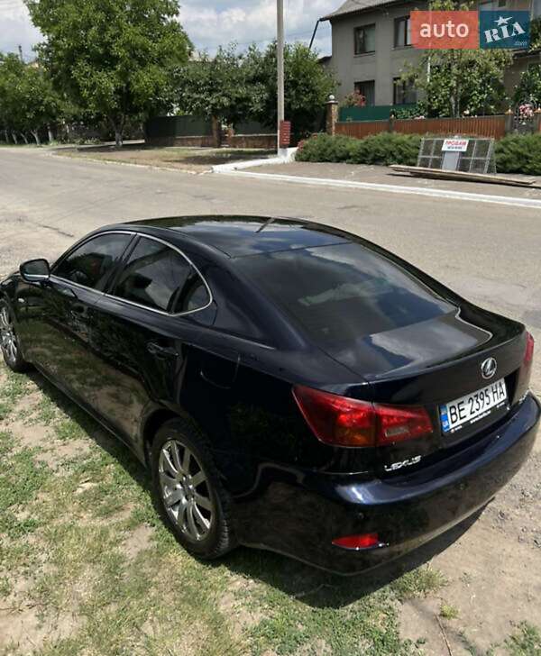 Седан Lexus IS 2007 в Старом Селе
