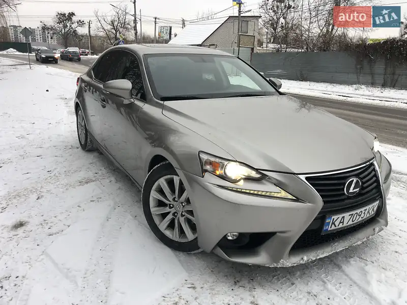 Lexus IS 2014