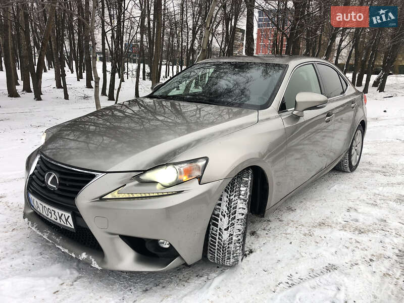 Седан Lexus IS 2014 в Киеве