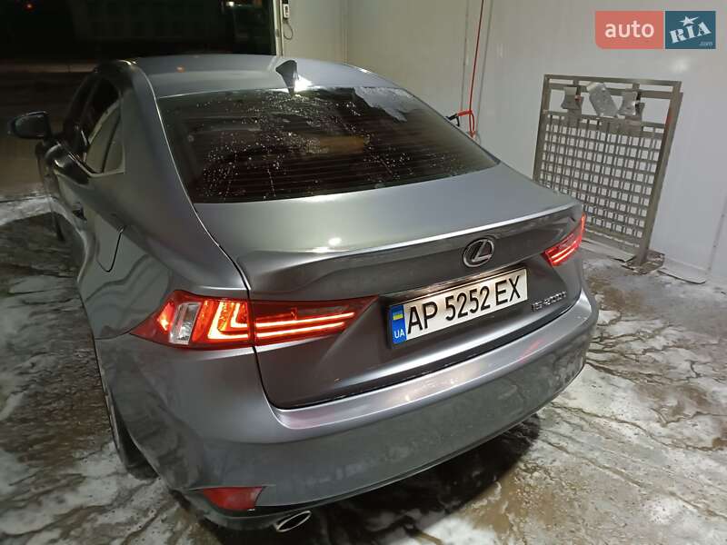 Седан Lexus IS 2016 в Запорожье