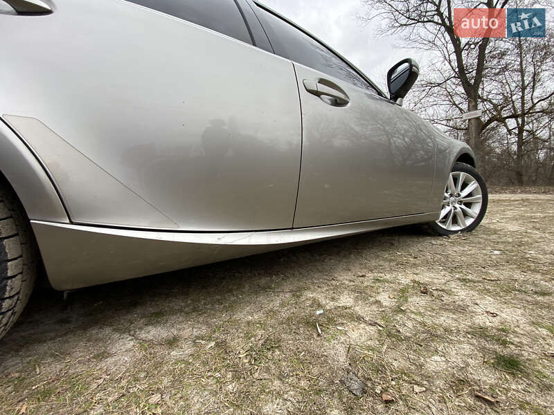 Седан Lexus IS 2013 в Полтаве