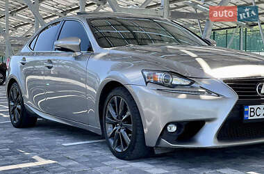 Седан Lexus IS 2015 в Ивано-Франковске