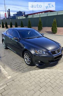 Lexus IS 2010