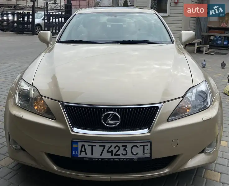 Седан Lexus IS 2008 в 