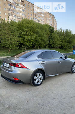 Lexus IS 2013