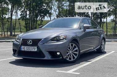 Седан Lexus IS 2015 в Днепре