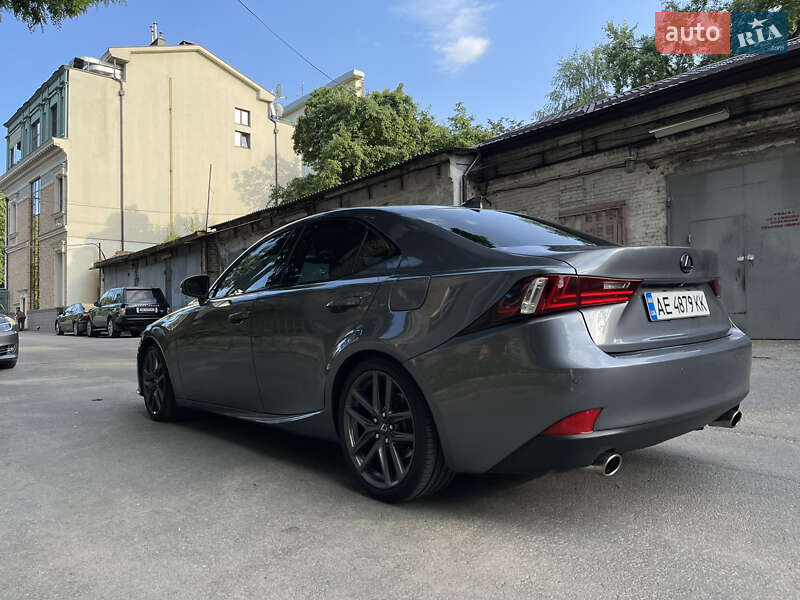 Седан Lexus IS 2014 в Дніпрі