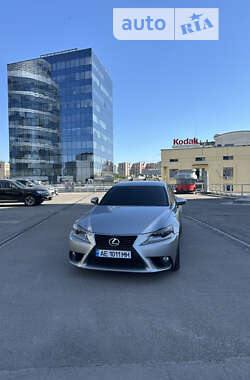 Lexus IS 2013