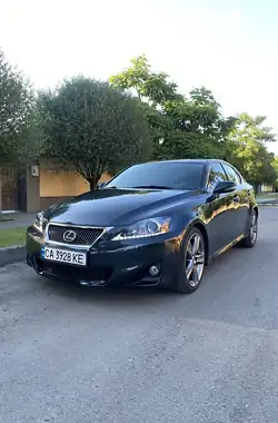 Lexus IS 2011