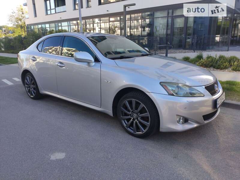 Седан Lexus IS 2008 в Луцьку