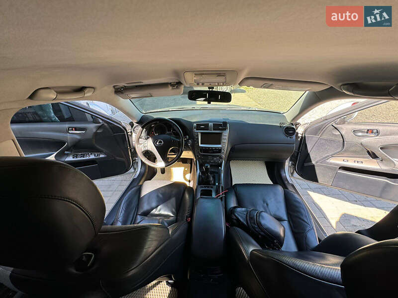 Седан Lexus IS 2007 в Черновцах фото 5 Седан Lexus IS 2007 в Черновцах