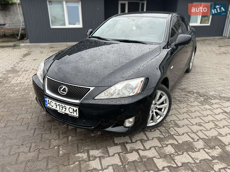 Седан Lexus IS 2008 в Луцьку