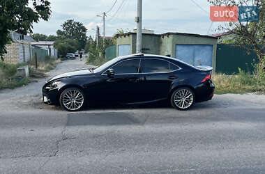 Седан Lexus IS 2013 в 