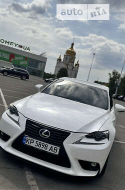 Седан Lexus IS 2016 в Запоріжжі