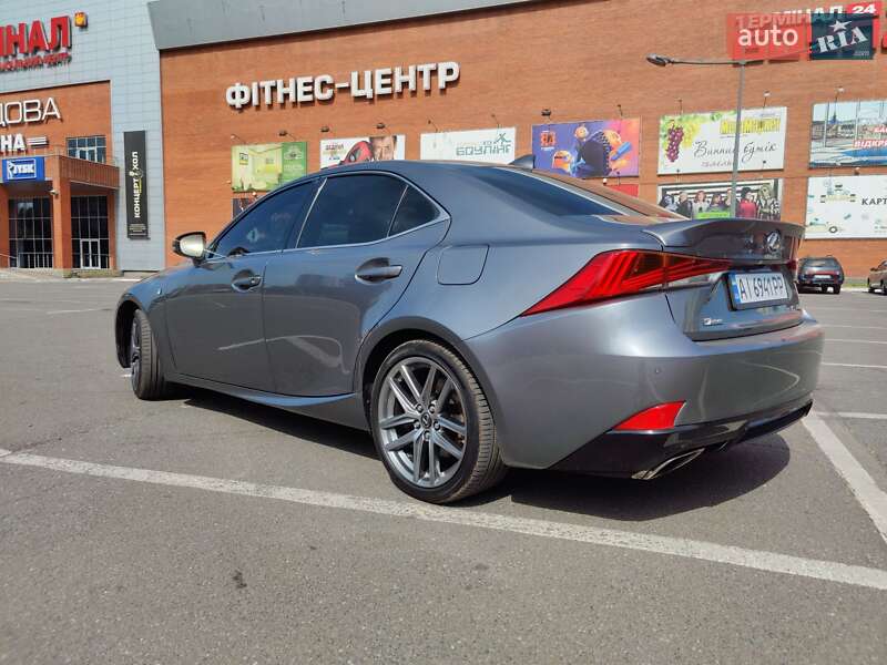 Седан Lexus IS 2018 в Киеве