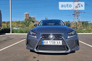 Седан Lexus IS 2018 в Києві