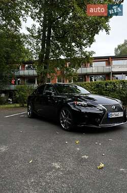 Lexus IS 2015