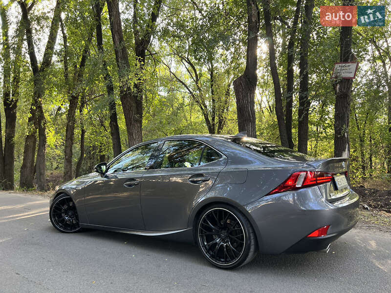 Седан Lexus IS 2014 в Каменском фото 21 Седан Lexus IS 2014 в Каменском