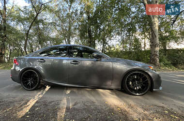 Седан Lexus IS 2014 в 
