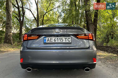 Седан Lexus IS 2014 в 