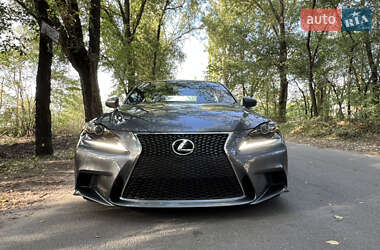 Седан Lexus IS 2014 в 