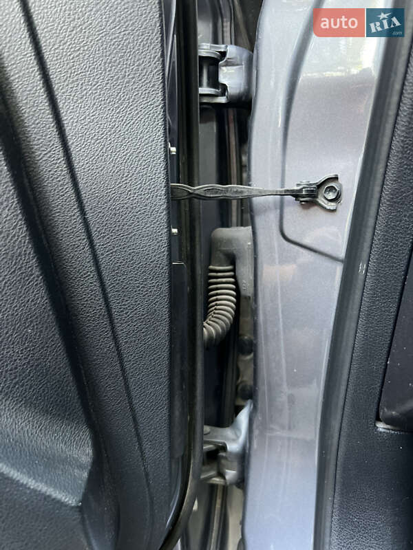 Седан Lexus IS 2014 в Каменском фото 69 Седан Lexus IS 2014 в Каменском