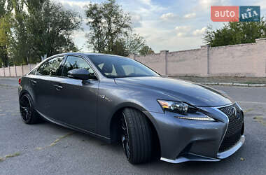 Седан Lexus IS 2014 в 