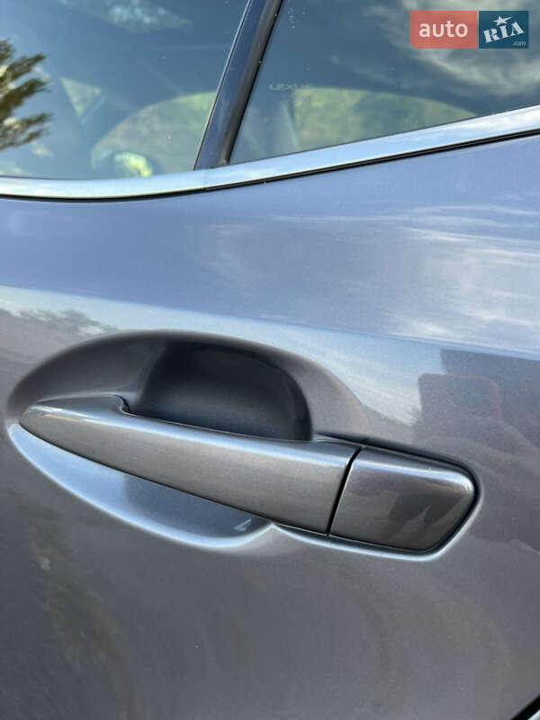 Седан Lexus IS 2014 в Каменском фото 127 Седан Lexus IS 2014 в Каменском