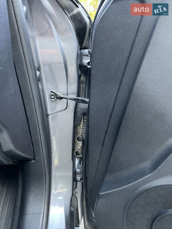 Седан Lexus IS 2014 в Каменском фото 147 Седан Lexus IS 2014 в Каменском