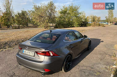 Седан Lexus IS 2014 в 