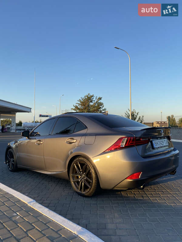 Седан Lexus IS 2013 в Одессе