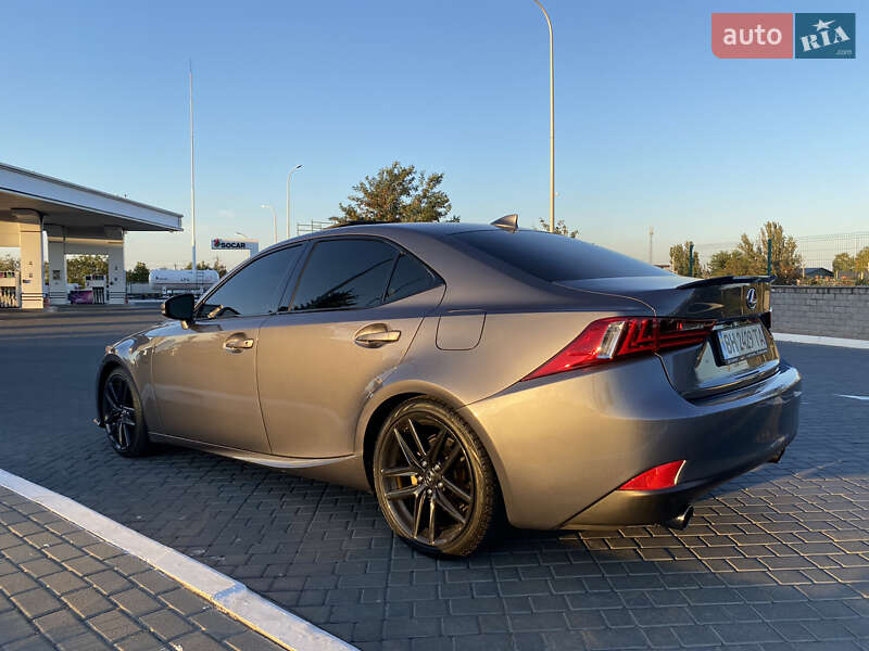 Седан Lexus IS 2013 в Одессе