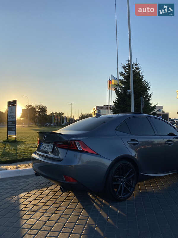 Седан Lexus IS 2013 в Одессе
